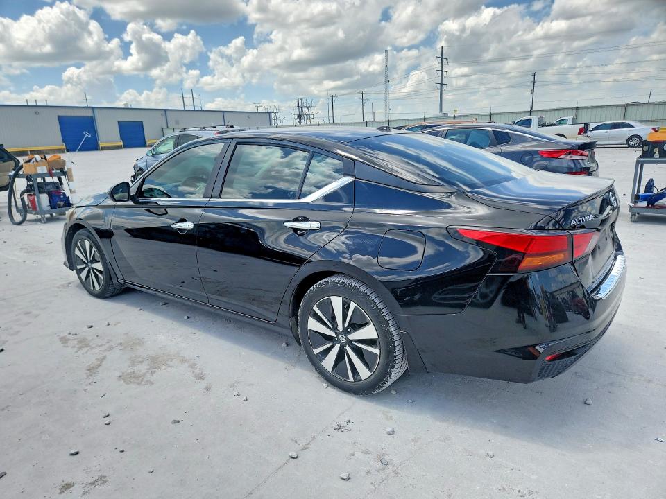 59697986 :رقم المزاد ، 1N4BL4DV7MN331797 vin ، 2021 Nissan Altima مزاد بيع