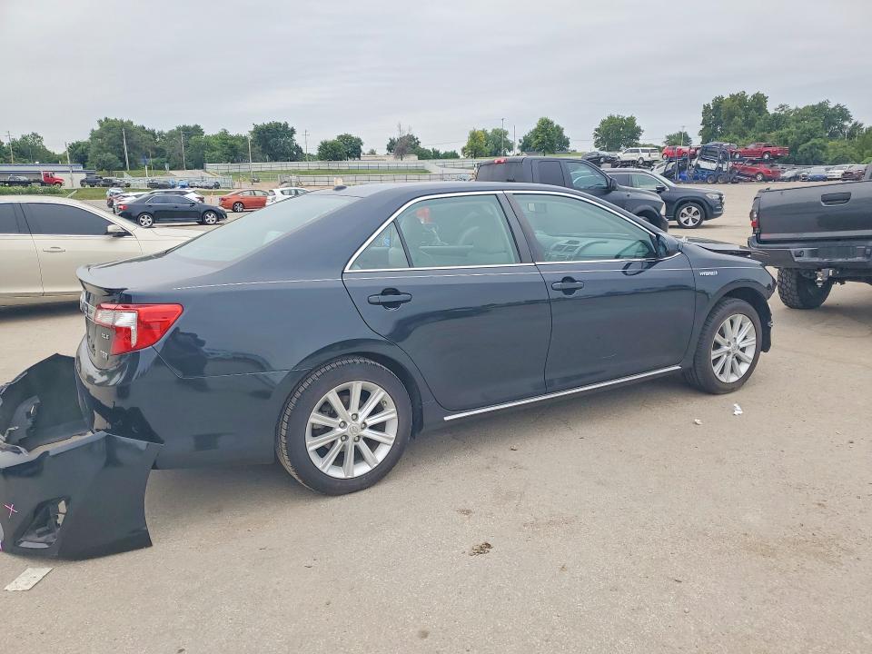 2012 Toyota Camry Hybrid მანქანა იყიდება აუქციონზე, vin: 4T1BD1FKXCU040686, აუქციონის ნომერი: 62124186