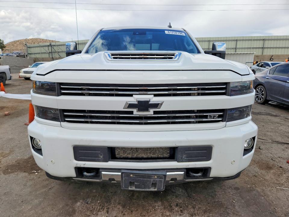 Продаж на аукціоні авто 2018 Chevrolet Silverado, vin: 1GC1KWEY5JF124263, номер лоту: 61258196