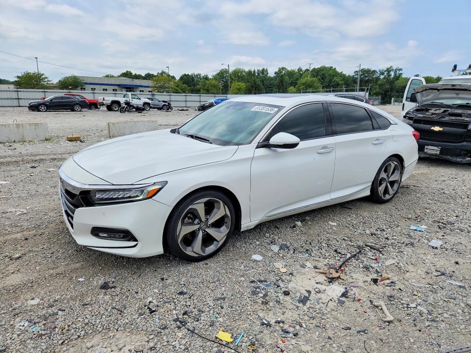 Продажа на аукционе авто 2018 Honda Accord, vin: 1HGCV1F9XJA119407, номер лота: 61381536