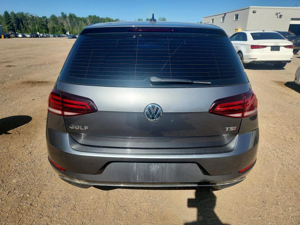 62057126 :رقم المزاد ، 3VWB17AU4JM289413 vin ، 2018 Volkswagen Golf مزاد بيع