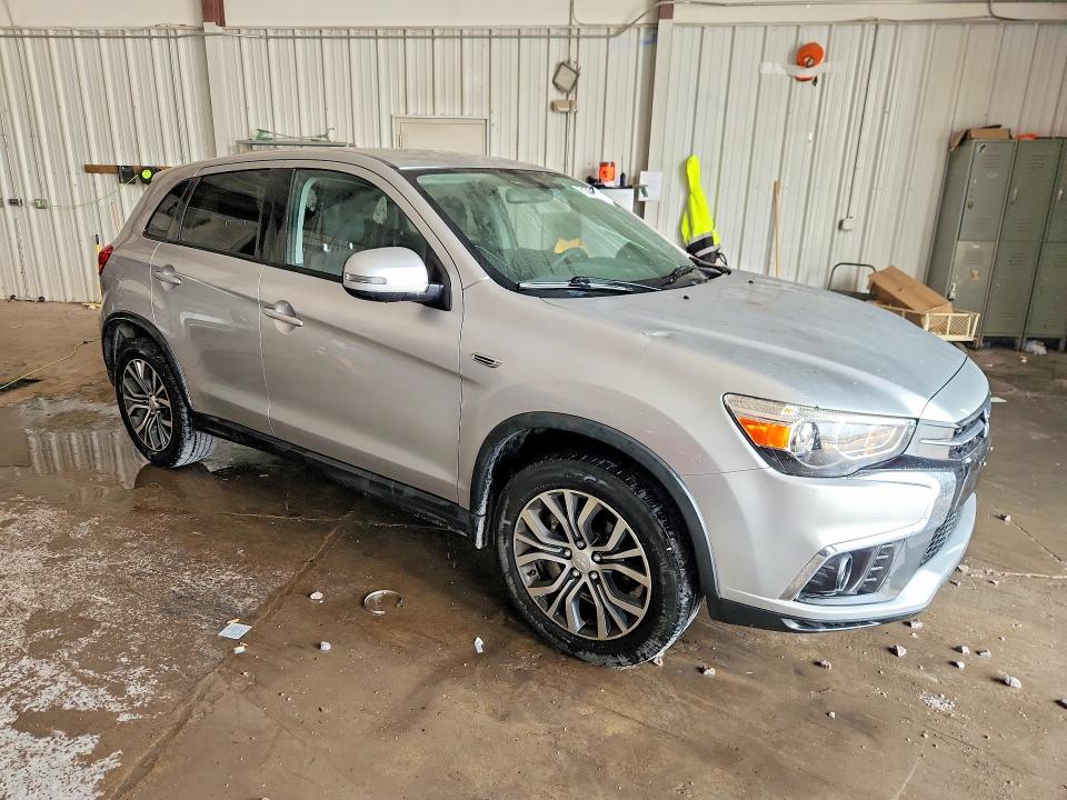 61346716 :رقم المزاد ، JA4AP3AU9JZ013520 vin ، 2018 Mitsubishi Outlander Sport مزاد بيع