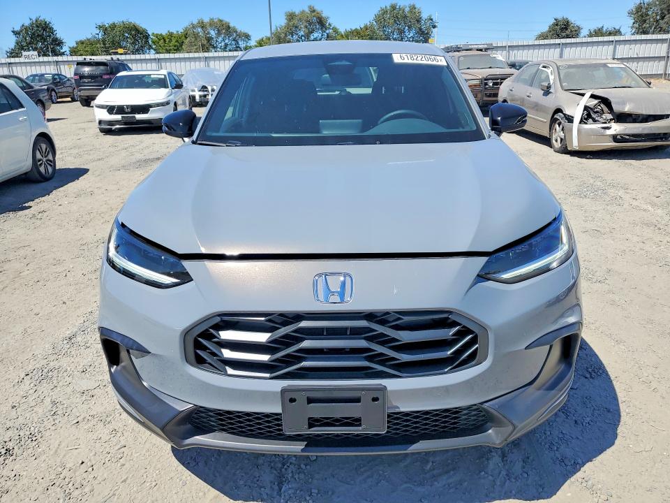 61822066 :رقم المزاد ، 3CZRZ1H53VM705862 vin ، 2027 Honda Hr-v مزاد بيع