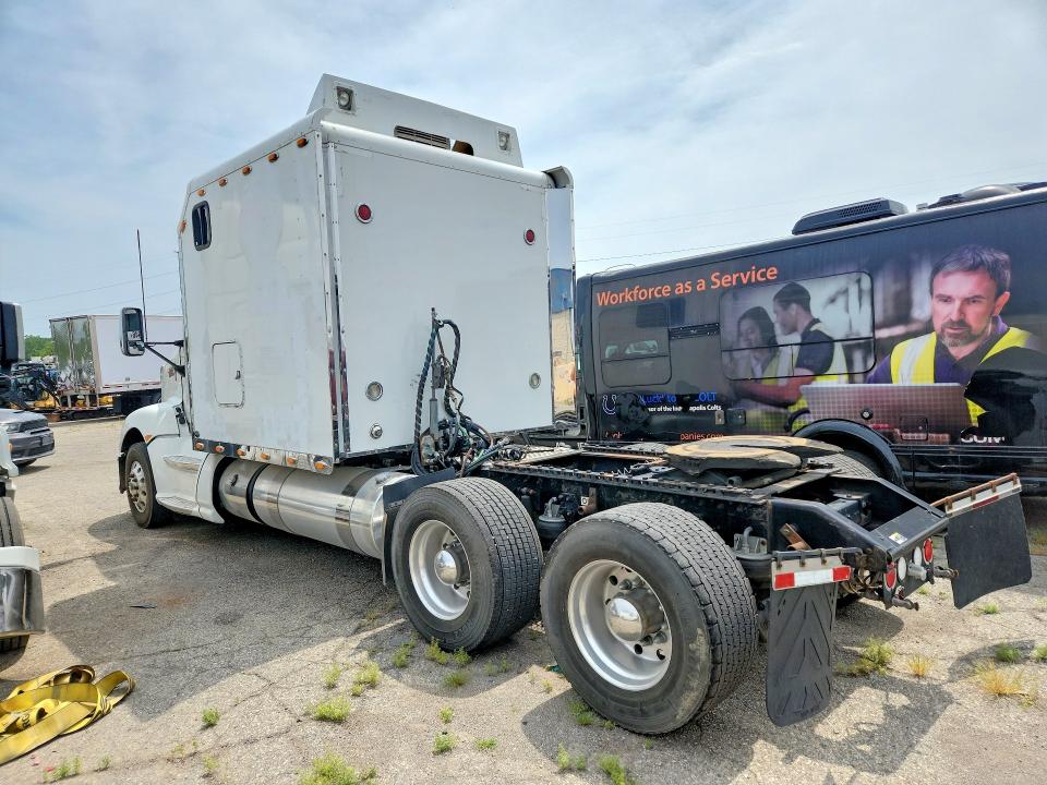 62071946 :رقم المزاد ، 1XKAD49XXDJ364396 vin ، 2013 Kenworth Construction مزاد بيع