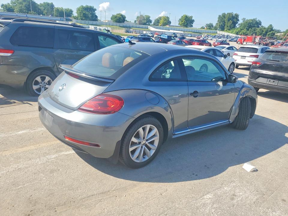 Aukcja sprzedaży 2017 Volkswagen Beetle, vin: 3VWF17AT9HM627262, numer aukcji: 61112456