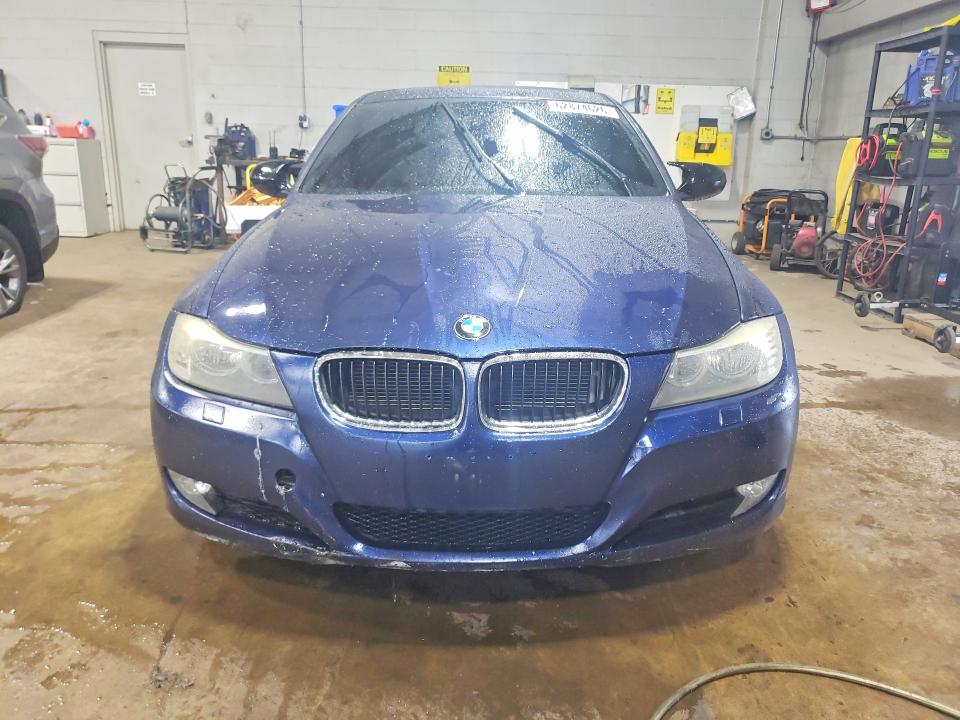 62874626 :رقم المزاد ، WBAPK7C53BA819099 vin ، 2011 Bmw 328 مزاد بيع