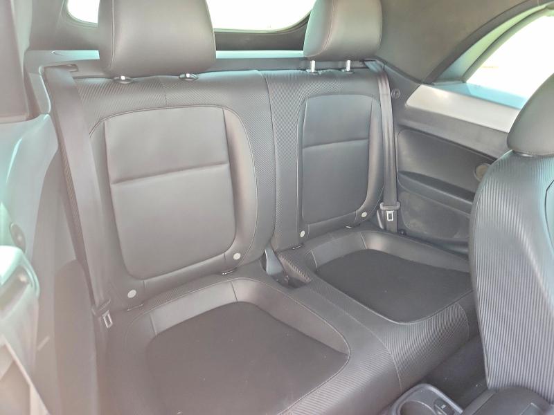 2013 Volkswagen Beetle მანქანა იყიდება აუქციონზე, vin: 3VW6L7ATXDM814658, აუქციონის ნომერი: 63228116