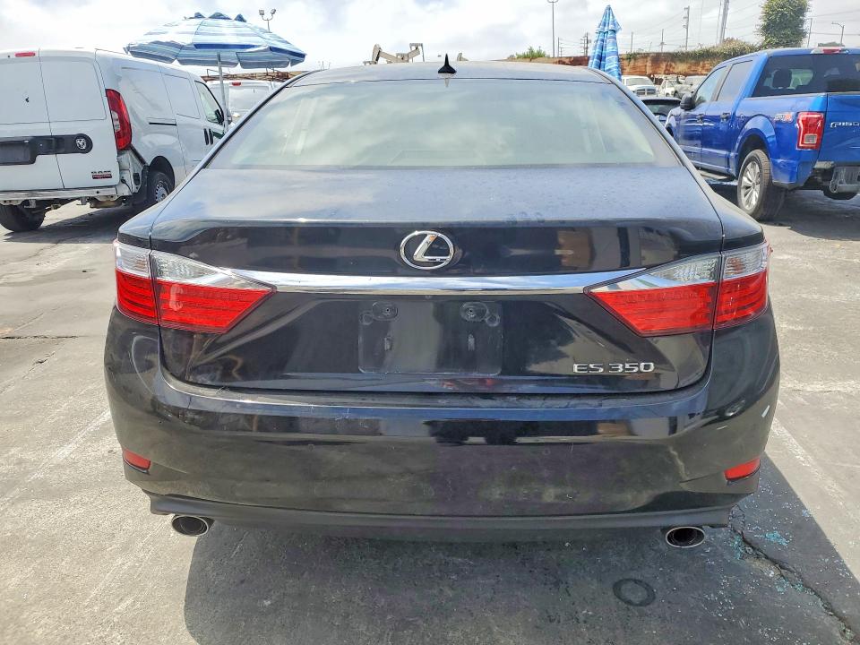 60012156 :رقم المزاد ، JTHBK1GG0E2134836 vin ، 2014 Lexus Es مزاد بيع