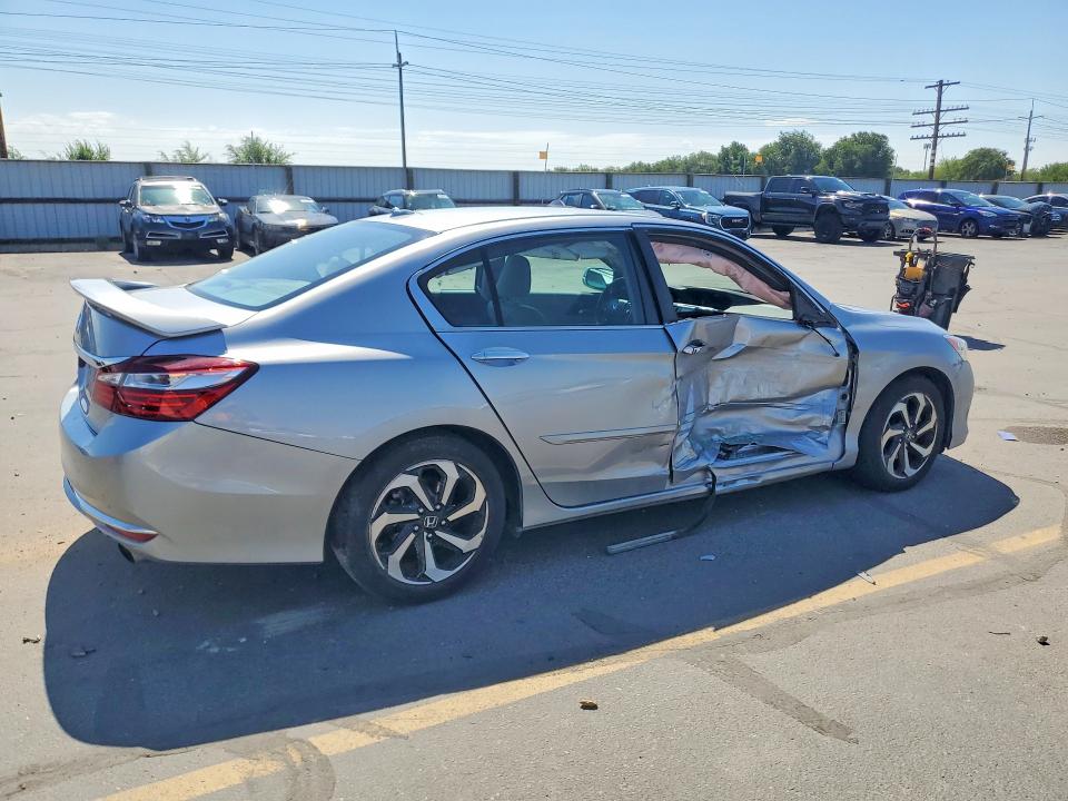 Продаж на аукціоні авто 2017 Honda Accord, vin: 1HGCR2F87HA092677, номер лоту: 60450856