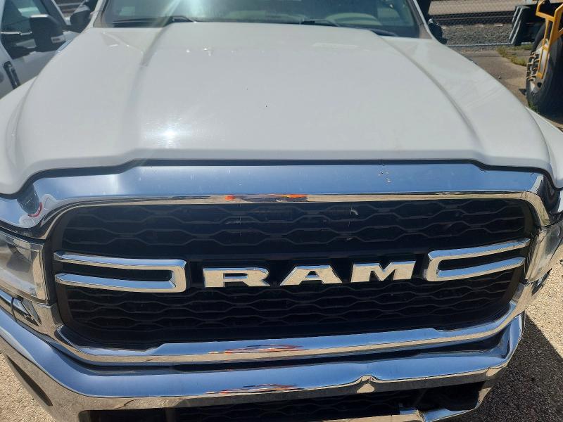 58991966 :رقم المزاد ، 3C63RRGL8NG113566 vin ، 2022 Ram 3500 مزاد بيع