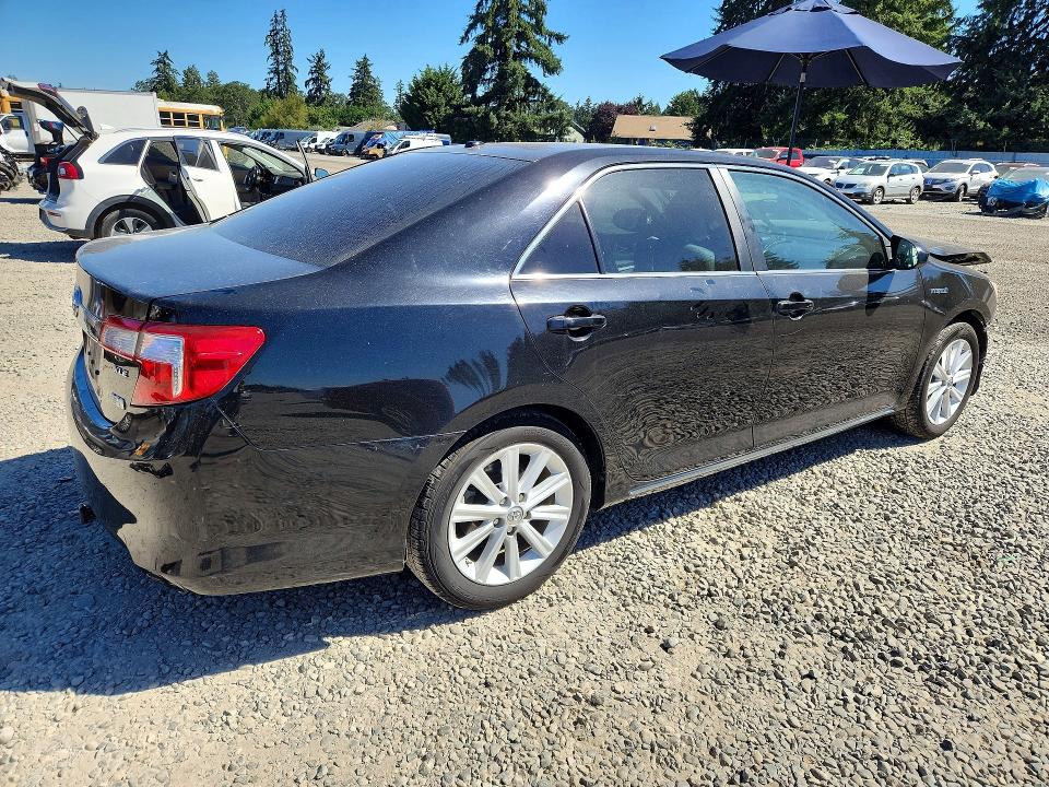 63035746 :رقم المزاد ، 4T1BD1FKXEU117852 vin ، 2014 Toyota Camry Hybrid مزاد بيع