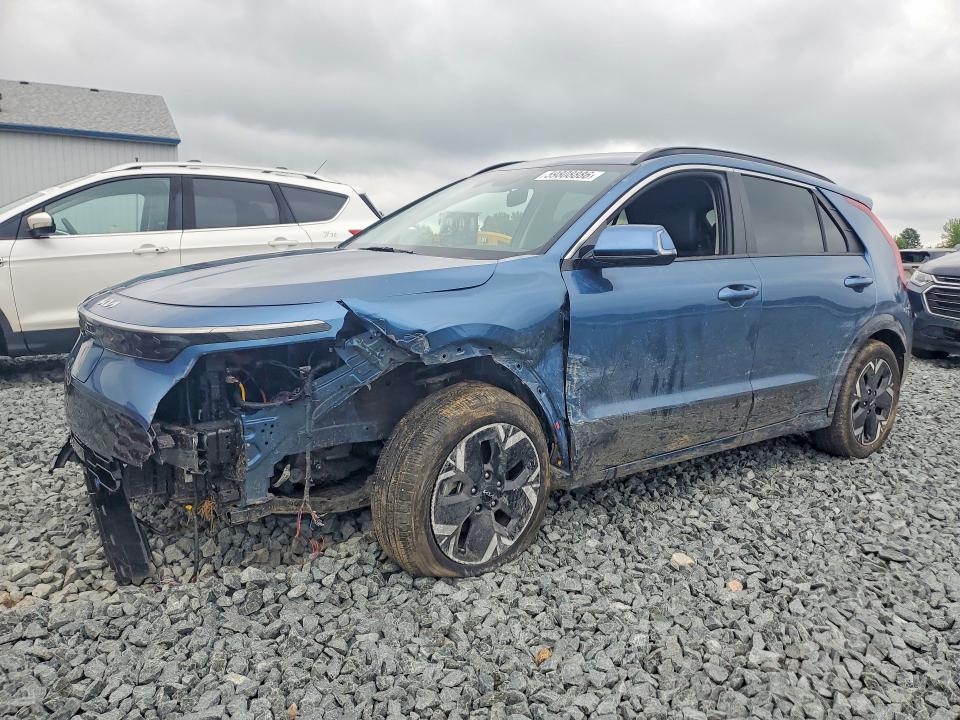 59808886 :رقم المزاد ، KNDCR3L17P5013687 vin ، 2023 Kia Niro مزاد بيع