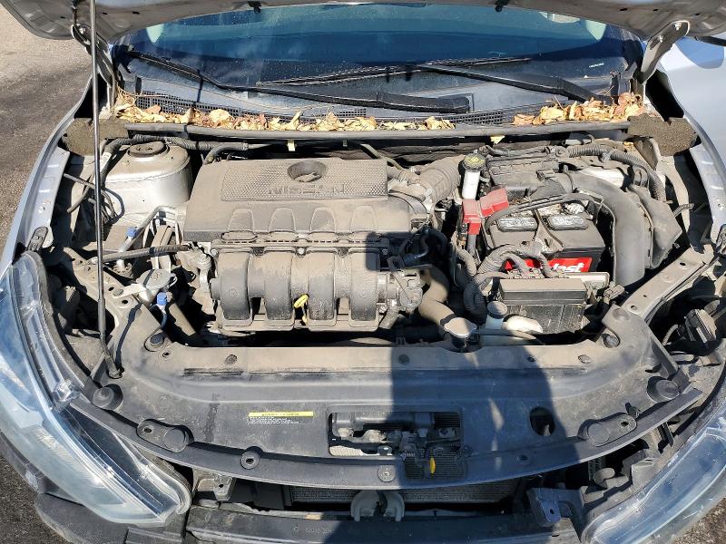 62215226 :رقم المزاد ، 3N1AB7AP5JY298798 vin ، 2018 Nissan Sentra مزاد بيع