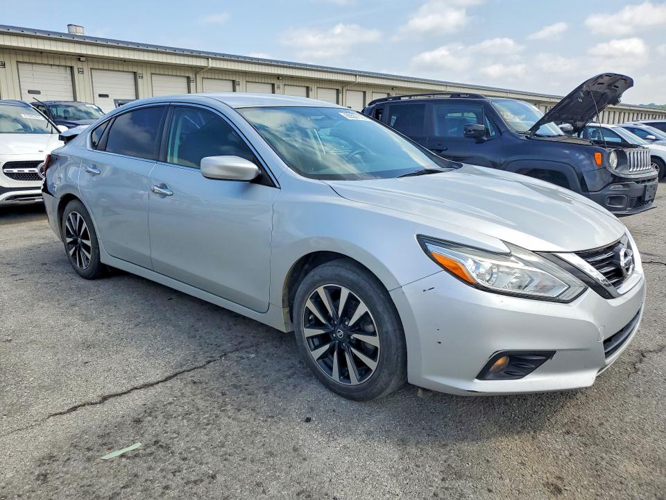 Продаж на аукціоні авто 2018 Nissan Altima, vin: 1N4AL3AP8JC194677, номер лоту: 60507116