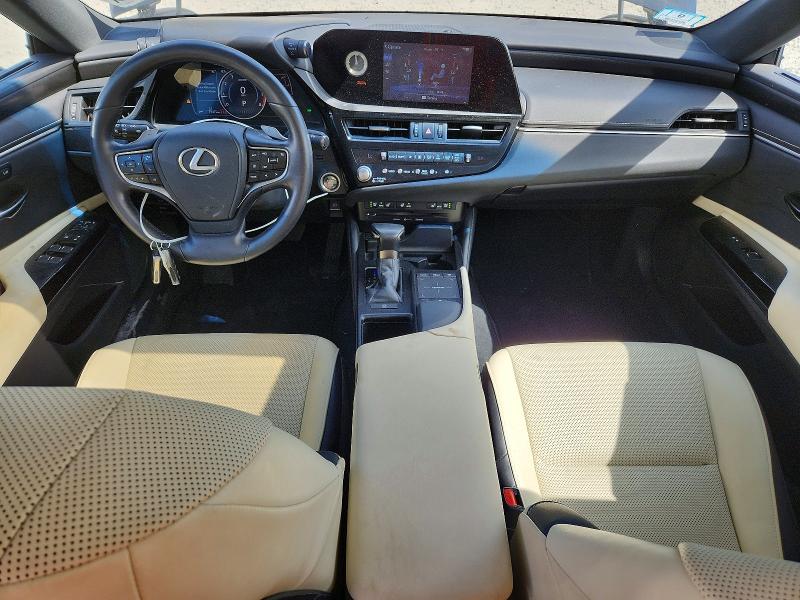 60622406 :رقم المزاد ، 58AD11D16NU009202 vin ، 2022 Lexus Es 250 مزاد بيع