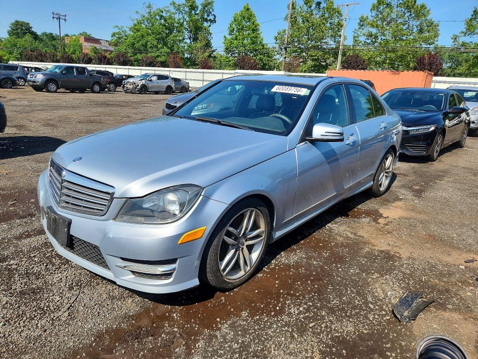 60089756 :رقم المزاد ، WDDGF8ABXDR275605 vin ، 2013 Mercedes-benz C مزاد بيع