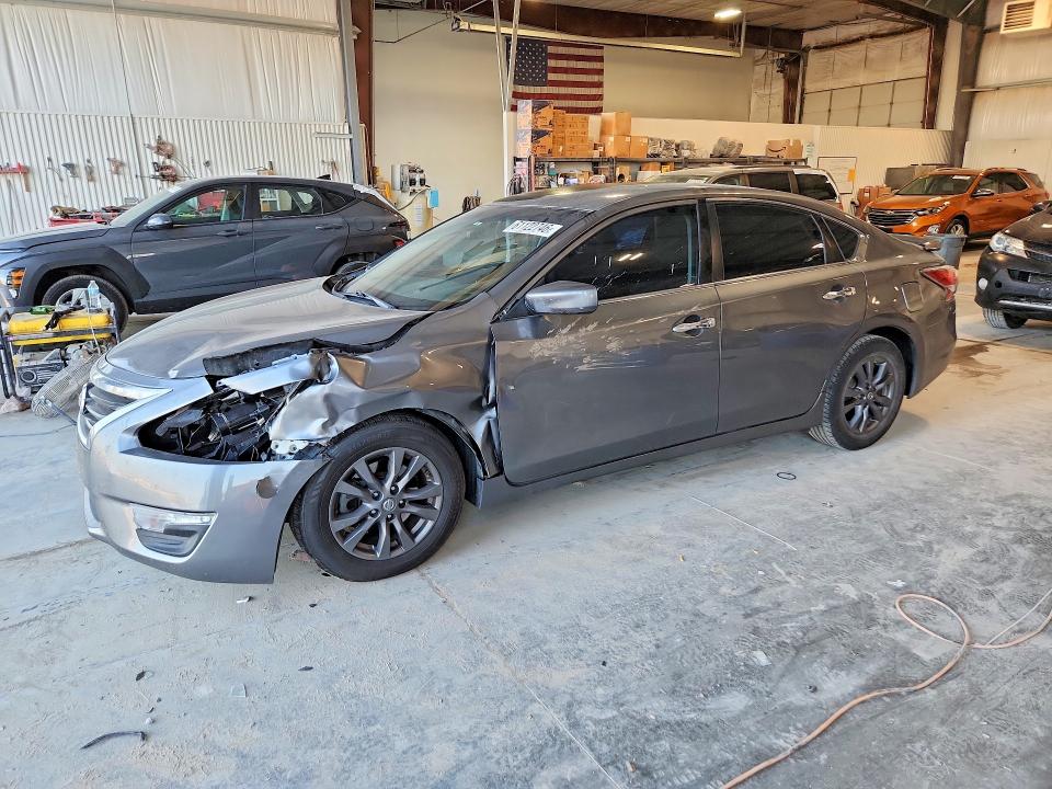 2015 Nissan Altima მანქანა იყიდება აუქციონზე, vin: 1N4AL3AP7FC460259, აუქციონის ნომერი: 61122746