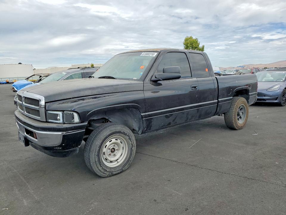 Продажа на аукционе авто 2001 Dodge Ram 1500, vin: 3B7HC13YX1M552394, номер лота: 61880316