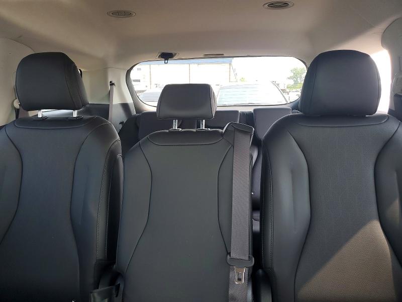 Продажа на аукционе авто 2026 Kia Carnival, vin: KNDNB5KA8T6123601, номер лота: 61139766