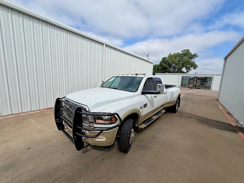 62360486 :رقم المزاد ، 3C63RRKL0GG137824 vin ، 2016 Ram 3500 مزاد بيع