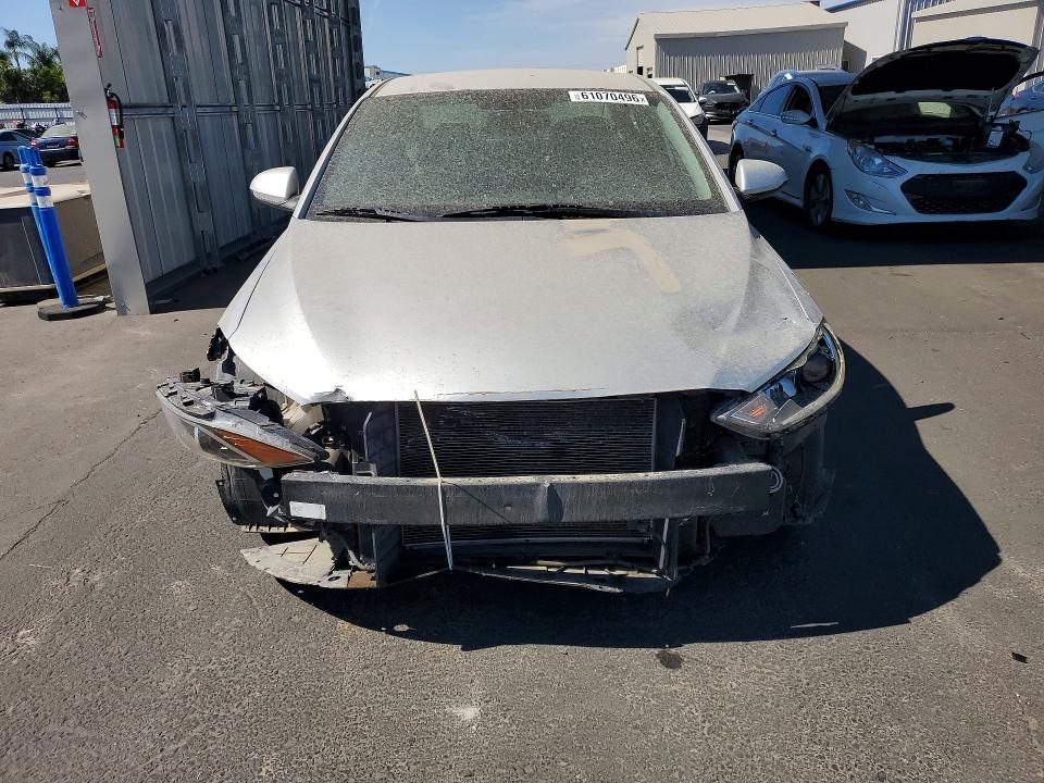 2017 Hyundai Elantra მანქანა იყიდება აუქციონზე, vin: 5NPD84LF8HH089946, აუქციონის ნომერი: 61070496