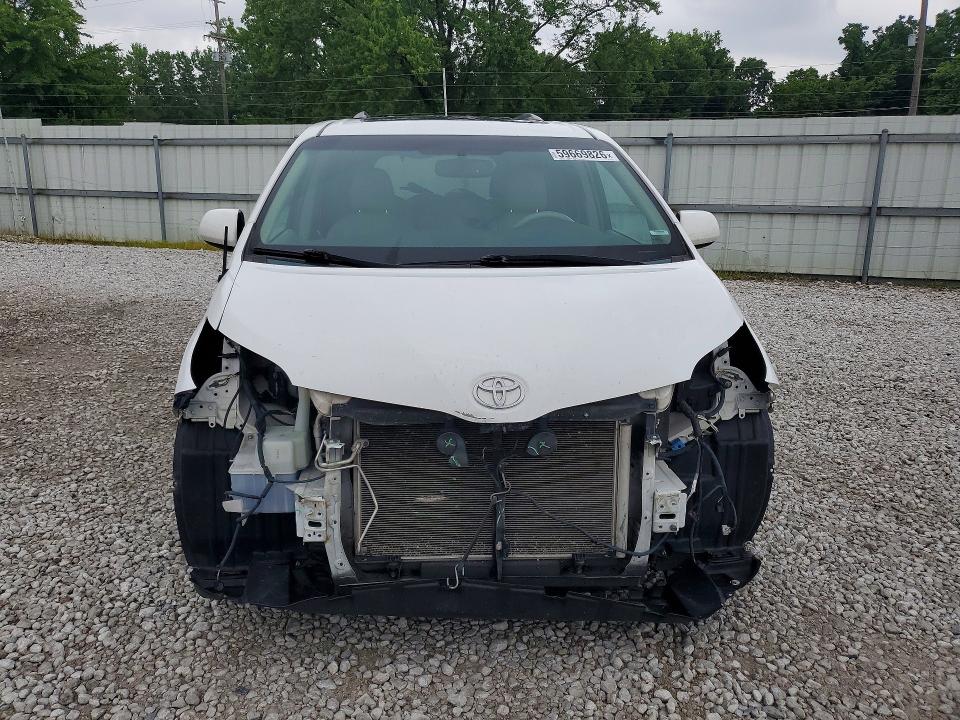 59669826 :رقم المزاد ، 5TDYK3DC3ES444268 vin ، 2014 Toyota Sienna مزاد بيع