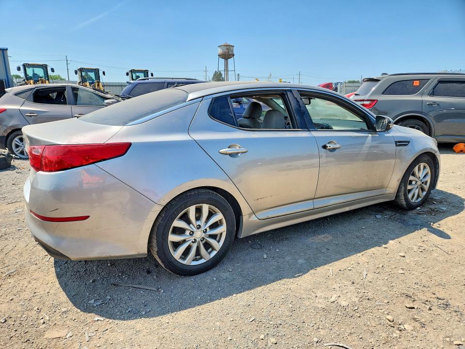 61084696 :رقم المزاد ، 5XXGN4A74FG353089 vin ، 2015 Kia Optima مزاد بيع