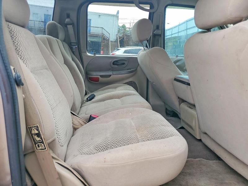 60557436 :رقم المزاد ، 1FTRW07622KE20575 vin ، 2002 Ford F150 مزاد بيع