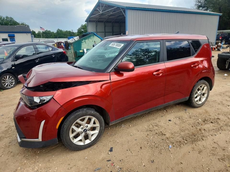 60679886 :رقم المزاد ، KNDJ23AU5P7187691 vin ، 2023 Kia Soul مزاد بيع