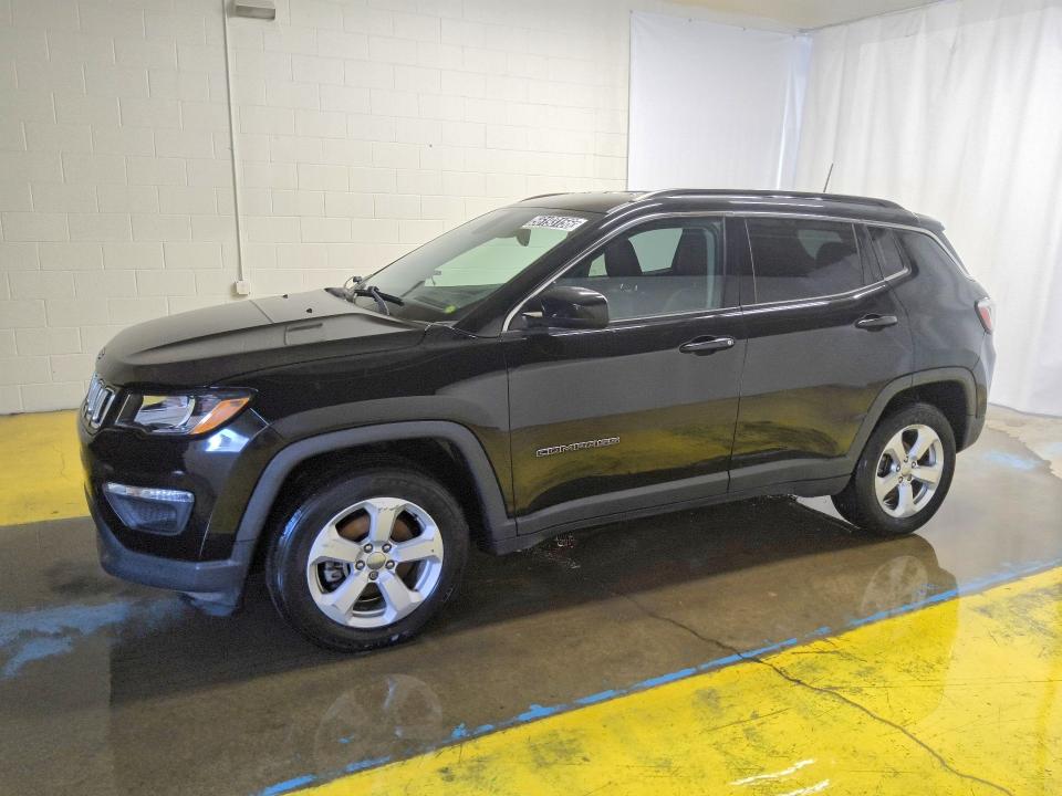 56193156 :رقم المزاد ، 3C4NJDBB3HT651002 vin ، 2017 Jeep Compass مزاد بيع