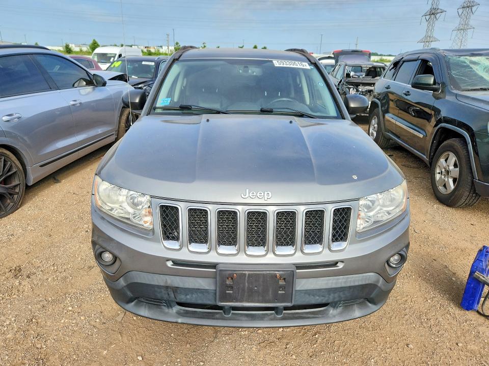 59330616 :رقم المزاد ، 1C4NJDCB4DD271889 vin ، 2013 Jeep Compass مزاد بيع