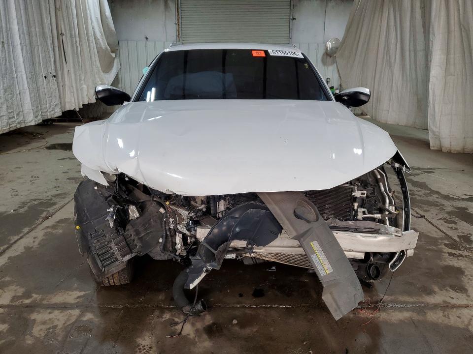 Продажа на аукционе авто 2019 Audi Q5, vin: WA1ANAFY1K2117547, номер лота: 61150106