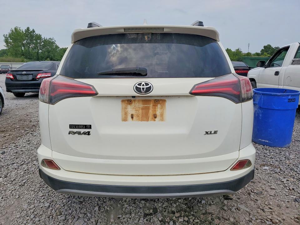 2017 Toyota Rav4 მანქანა იყიდება აუქციონზე, vin: JTMWFREV5HD106935, აუქციონის ნომერი: 62882496