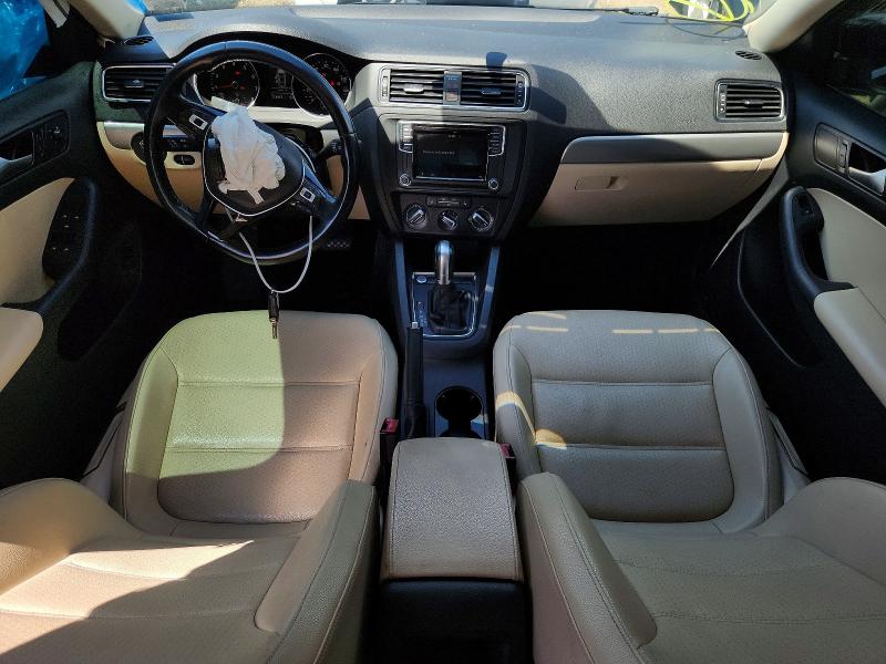60618146 :رقم المزاد ، 3VWDB7AJ7HM308459 vin ، 2017 Volkswagen Jetta مزاد بيع