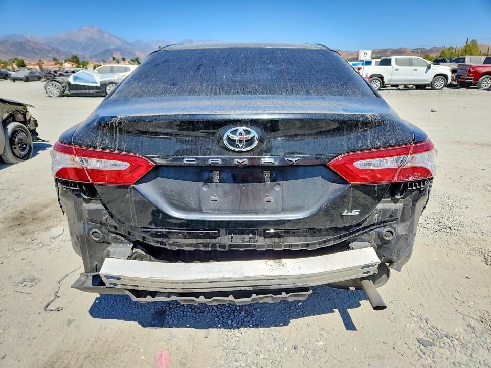2018 Toyota Camry მანქანა იყიდება აუქციონზე, vin: 4T1B11HKXJU634942, აუქციონის ნომერი: 59380196