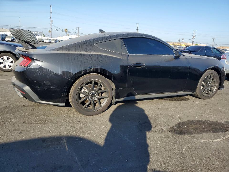 60710566 :رقم المزاد ، 1FA6P8TH4R5137924 vin ، 2024 Ford Mustang مزاد بيع