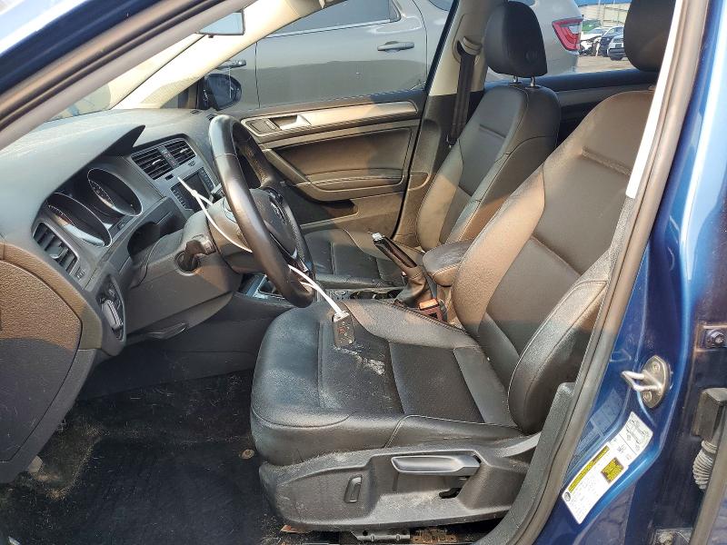 60927766 :رقم المزاد ، 3VW117AU1HM069717 vin ، 2017 Volkswagen Golf مزاد بيع