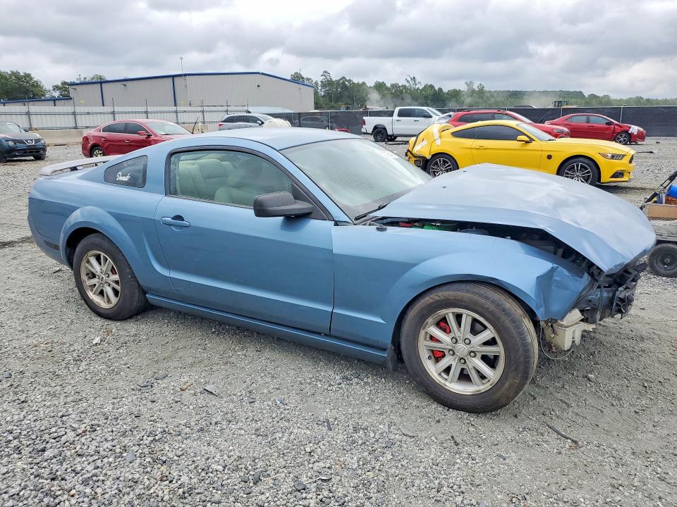 62035546 :رقم المزاد ، 1ZVFT80N275296032 vin ، 2007 Ford Mustang مزاد بيع