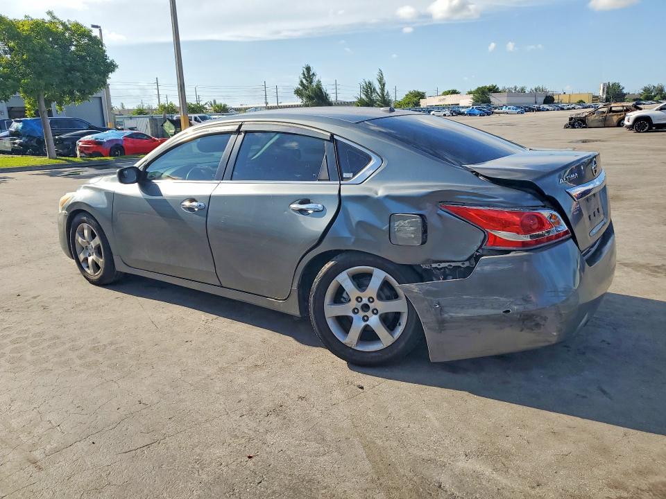 63043246 :رقم المزاد ، 1N4AL3AP3FN366237 vin ، 2015 Nissan Altima مزاد بيع