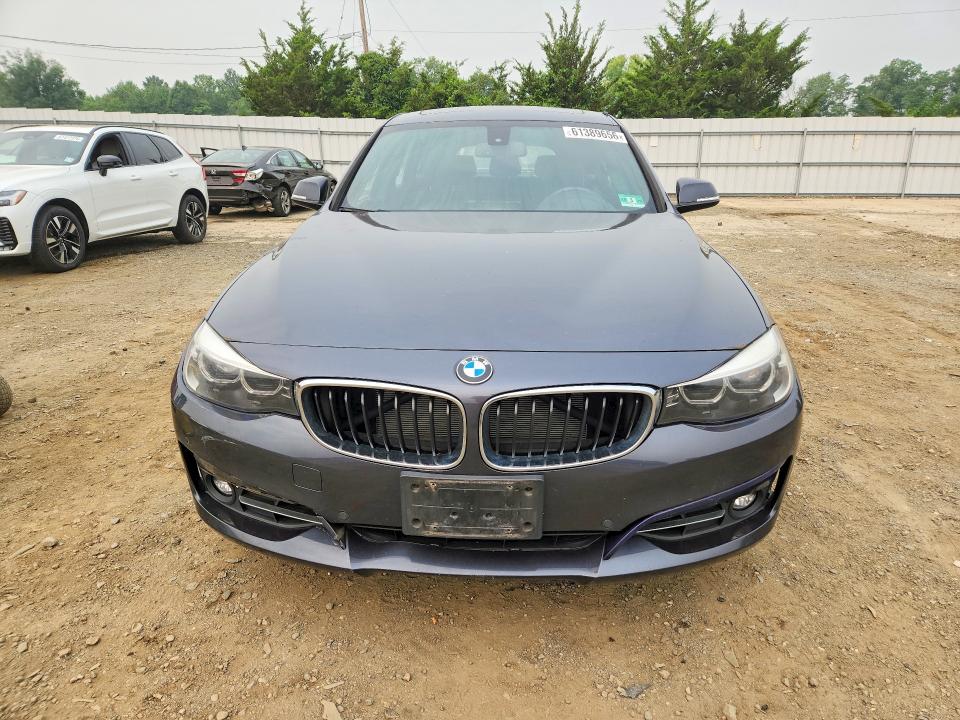 61389656 :رقم المزاد ، WBA8Z9C33HG827249 vin ، 2017 Bmw 330 مزاد بيع