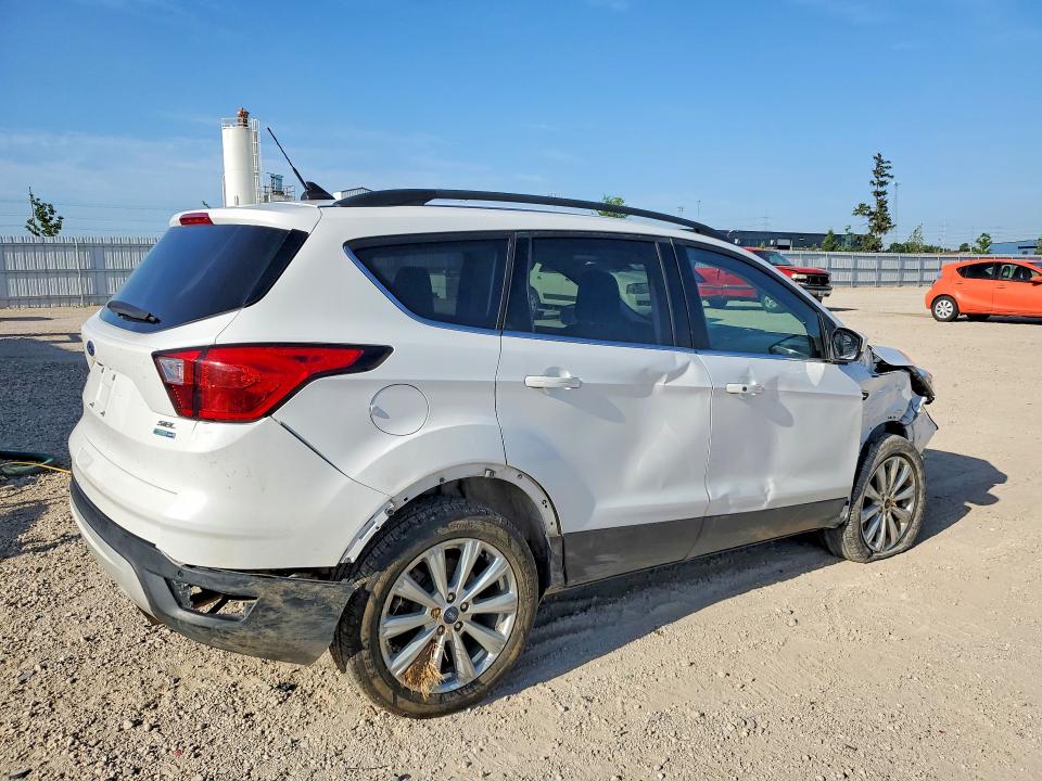 Продажа на аукционе авто 2019 Ford Escape, vin: 1FMCU9HD9KUB75920, номер лота: 59350796