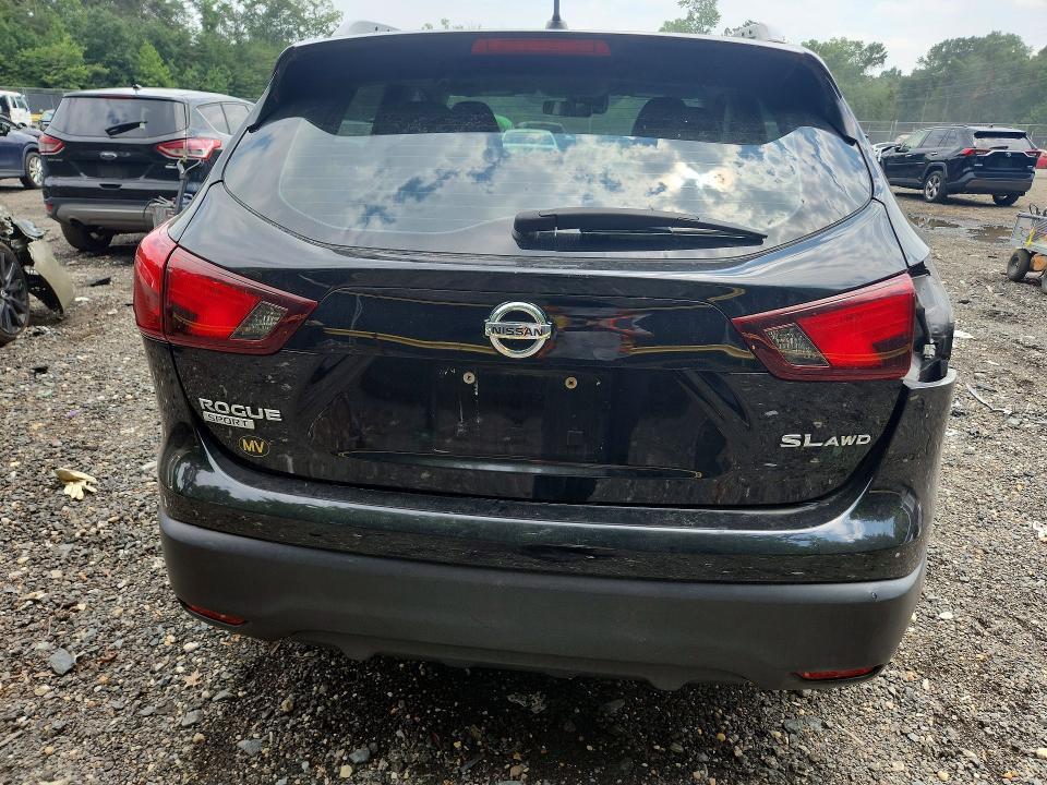 62791216 :رقم المزاد ، JN1BJ1CR4HW105142 vin ، 2017 Nissan Rogue Sport مزاد بيع