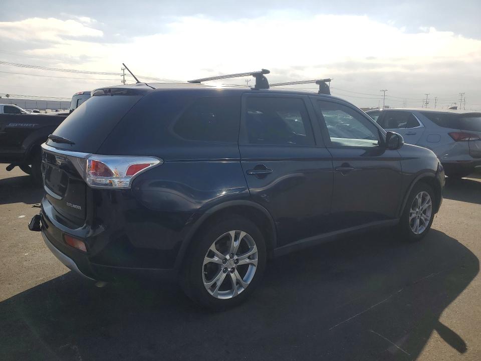 59720926 :رقم المزاد ، JA4AD3A31FZ006469 vin ، 2015 Mitsubishi Outlander مزاد بيع