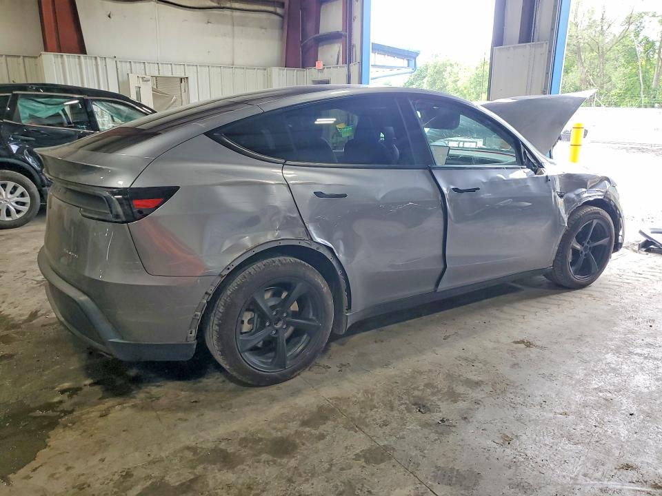 63131906 :رقم المزاد ، 7SAYGDEE7TA428762 vin ، 2026 Tesla Model Y مزاد بيع
