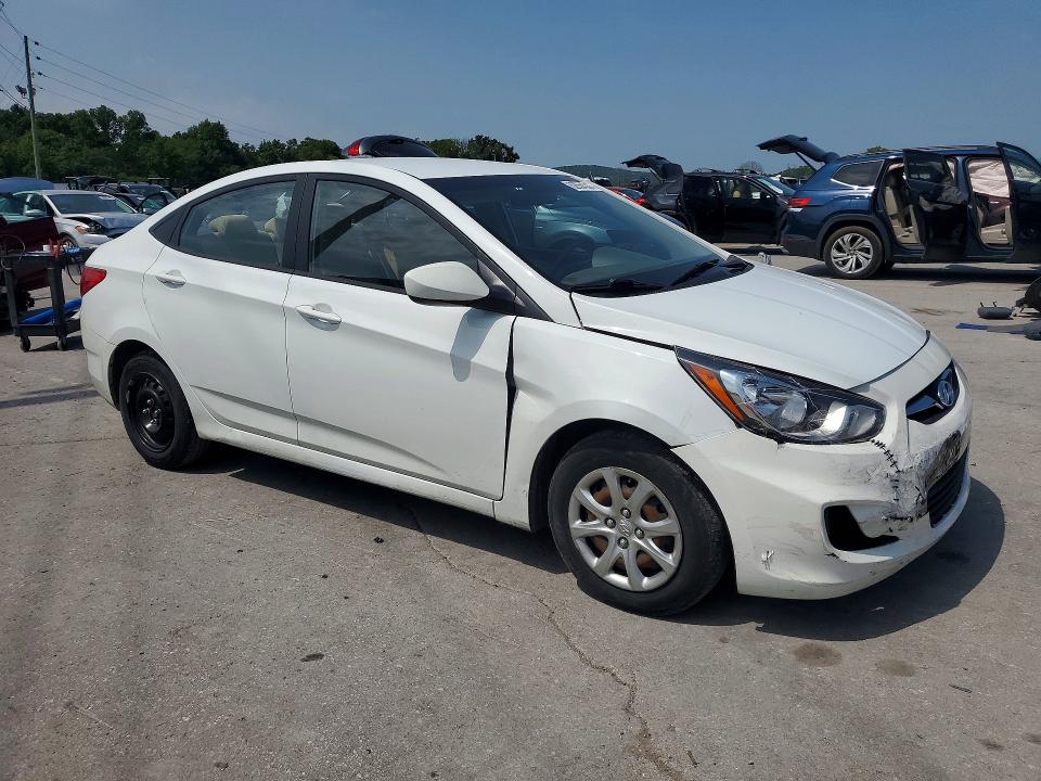 62654506 :رقم المزاد ، KMHCT4AE0DU496028 vin ، 2013 Hyundai Accent مزاد بيع