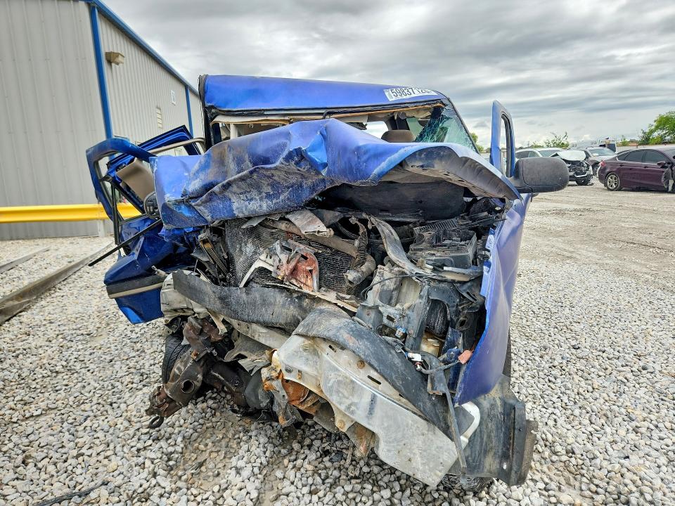 Продажа на аукционе авто 2003 Chevrolet Silverado, vin: 1GCEK19V13E139517, номер лота: 59837126