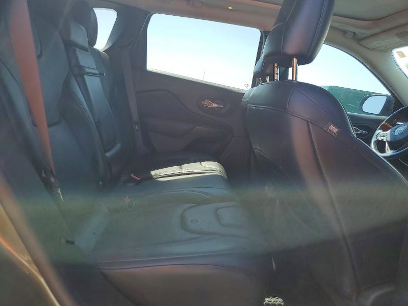 61282716 :رقم المزاد ، 1C4PJMBN2KD152952 vin ، 2019 Jeep Cherokee مزاد بيع