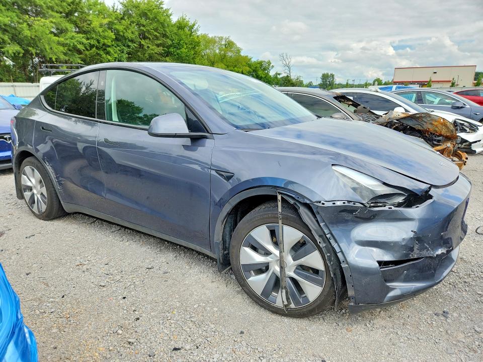 Продажа на аукционе авто 2023 Tesla Model Y, vin: 7SAYGAEE6PF860900, номер лота: 61136016