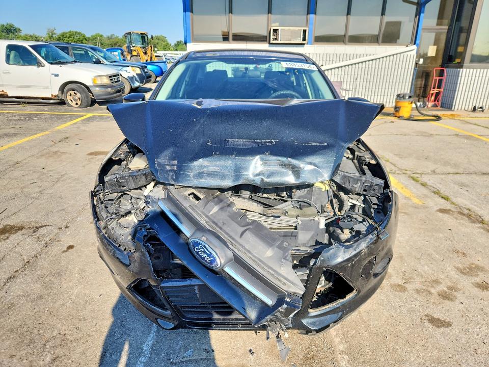 60853156 :رقم المزاد ، 1FADP3F25DL188824 vin ، 2013 Ford Focus مزاد بيع