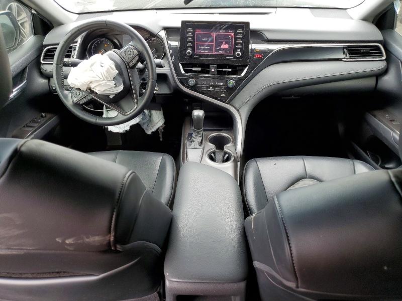 61491006 :رقم المزاد ، 4T1G11AK2MU561263 vin ، 2021 Toyota Camry مزاد بيع